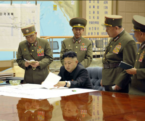 Ким Чен Ын в качестве верховного главнокомандующего подписал «Окончательный план подготовки стратегических ракетных войск к нанесению удара по военным базам на континентальной части США, на Гуаме, Гавайях, а также в Южной Корее»
