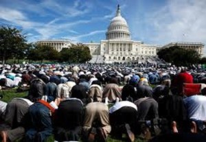 Muslims praying in Washington