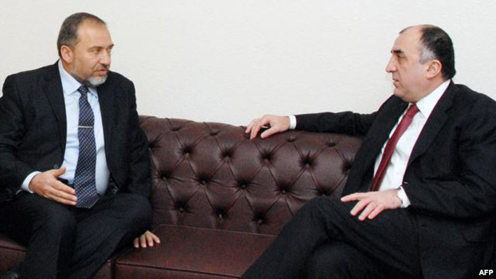 Первым встретил гостя явно заинтересованный в сближении Израиля с Азербайджаном Авигдор Либерман, бывший и, возможно, будущий министр иностранных дел, ныне председатель комиссии Кнессета по внешней политике и обороне