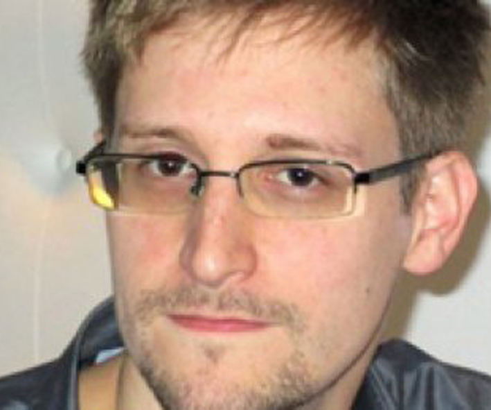 Эдвард Сноуден — герой или предатель-