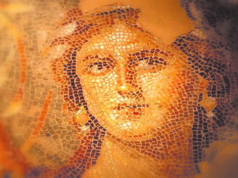 Туристов Циппори привлекает высококлассными мозаиками,  самая известная из которых т.н. Мона Лиза из Циппори