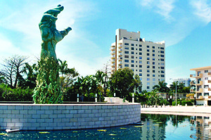 Америка чтит память шести миллионов Мемориал в Майами
