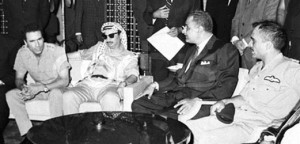 Арабские лидеры имеют долгую историю встречаться, но не сотрудничать. Справа налево: король Иордании Хусейн, Гамаль Абдель Насер (Египет), Ясир Арафат (ООП) и Муаммар Каддафи (Ливия) в сентябре 1970 года