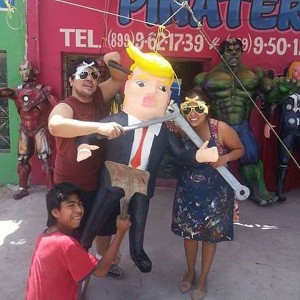 В Мексике в продаже появились пиньяты Трампа