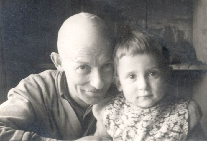 Эльмар Ривош с дочкой Наташей, 1950 год