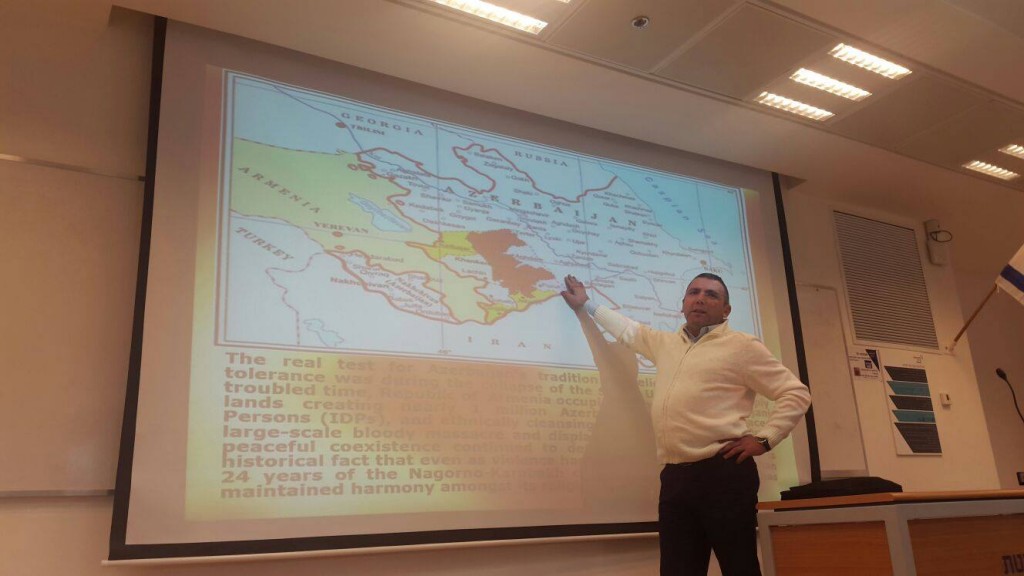 Арье Гут на лекции об Азербайджане в Ариэльском университете
