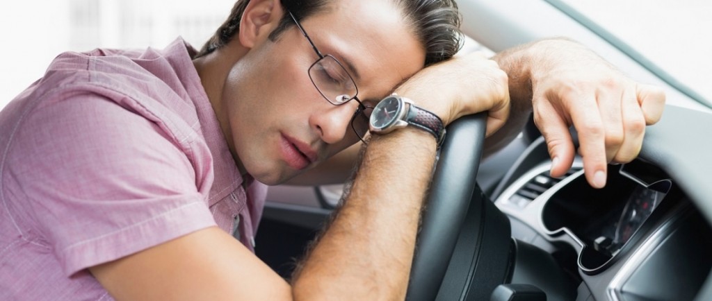 19 January - driver sleeping - resized - 2 - on the wheel -  hero-image-par.img.md.20160114T1739545640500