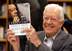 Джимми Картер в своей книге «Палестина: мир, а не апартеид» обвиняет Израиль в политике апартеида в отношении палестинских арабов