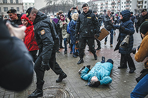 Минск. «Хунвейбины» Лукашенко расправляются с вышедшими на улицы
