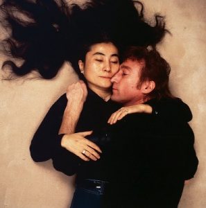 Джон Леннон и Йоко Оно. Фото: sobaka.ry