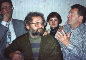 Фото: Из архива А. Вяткина. В студии Центрального телевидения. Автор в центре, Жириновский — первый справа 