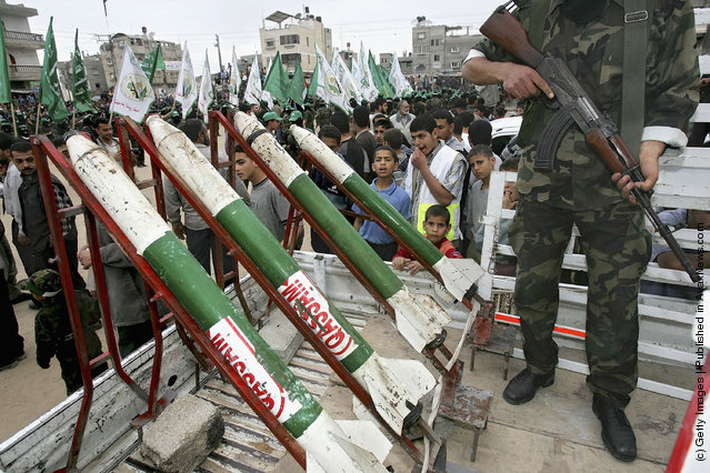 qassam-rockets-and-human-shields
