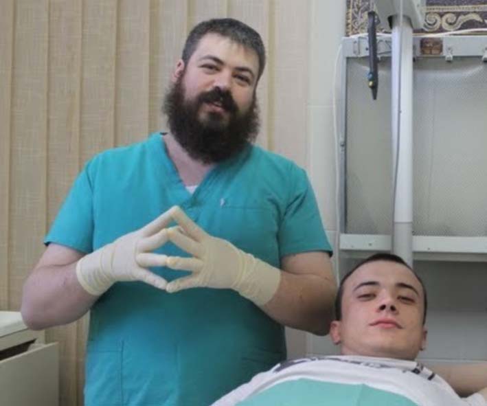 Арон Гончаров после обряда обрезания в Киеве. Две недели спустя ему проломили голову