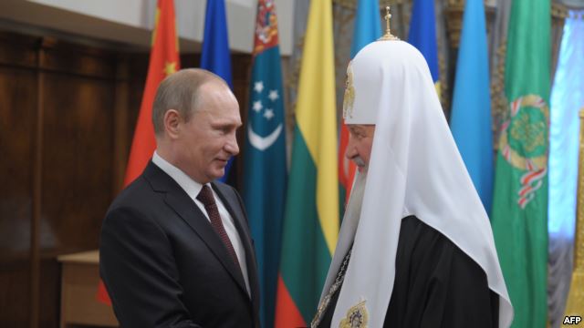 Президент и патриарх в новом для России тандеме