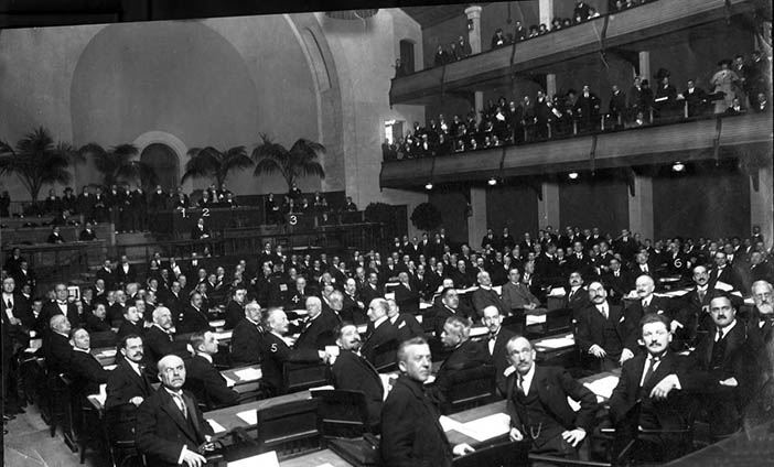 Первое заседание Лиги Наций в Женеве в 1920 году