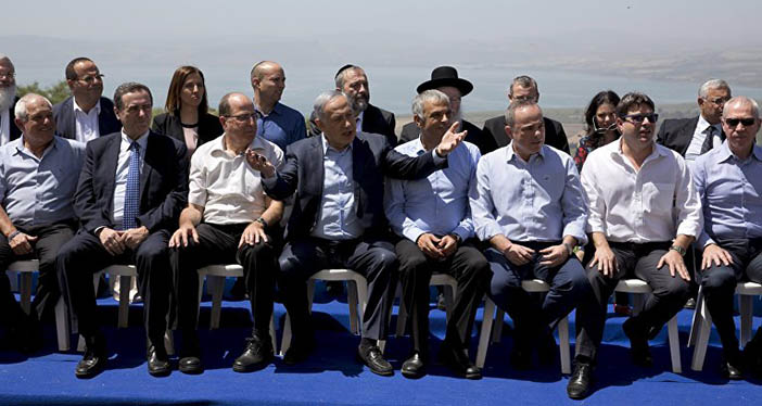 Премьер-министр Нетаниягу и члены правительства на Голанских высотах