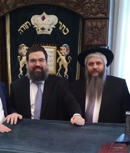 Раввины Леви Шемтов и Моше-Реувен Асман в синагоге The SHUL в Вашингтоне.