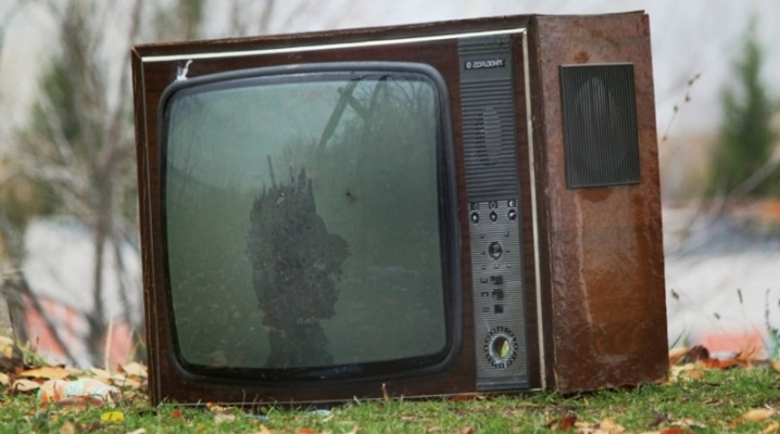 starye-televizory-kakimi-byli-i-chto-v-nih-cennogo-1