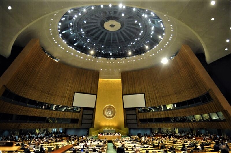 За резолюцию в 2022-м проголосовали 152 государства, включая Россию и Украину. Фото: evreimir.com